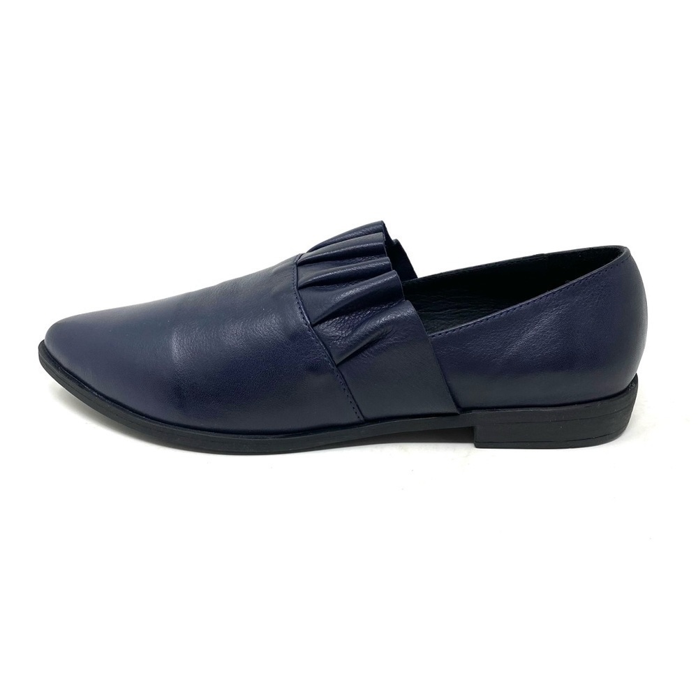 Bueno Burcu Leather ruffle flat Navy